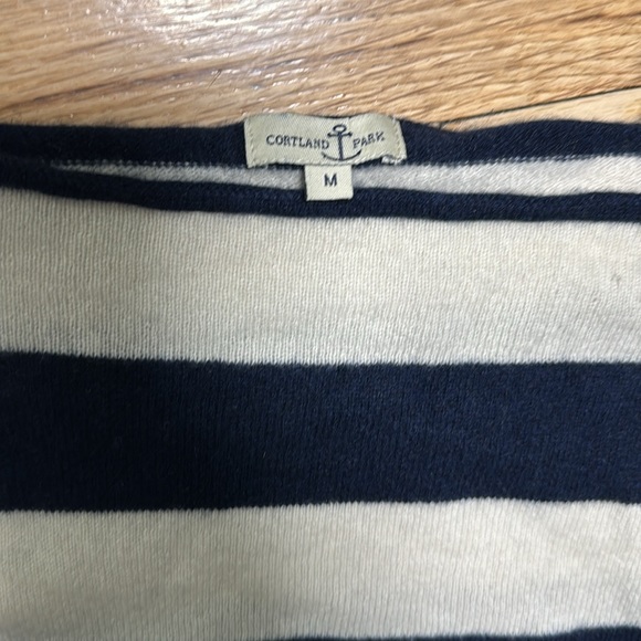 100% cashmere boat neck navy blue and white distressed striped sweater - Picture 2 of 8